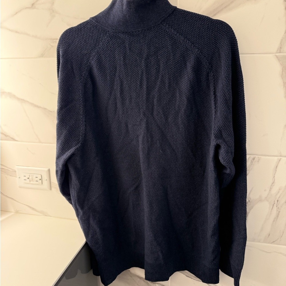 Men's lululemon Blue Half-Zip Sweater - Picture 4 of 4